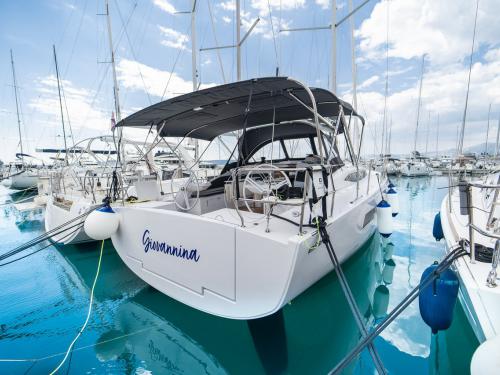 Sailing boat Elan 45 Impression for hire in Marina Kastela