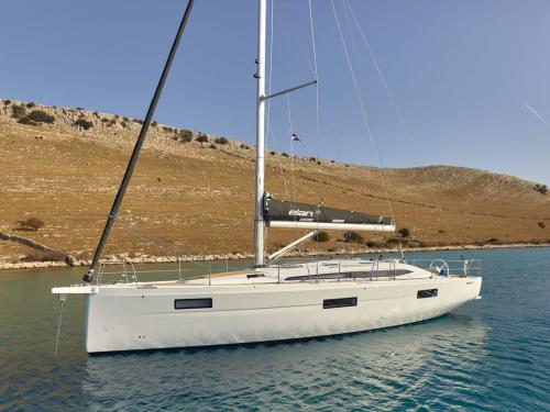 Segelboot Elan 45 Impression chartern in Marina Mandalina