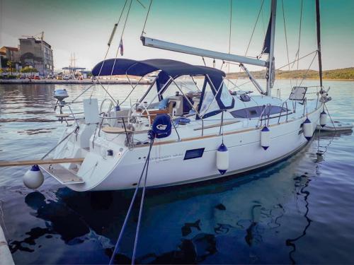 Segelboot Elan 444 Impression Yachtcharter in Biograd na Moru