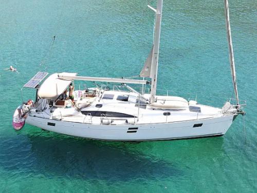 Segelyacht Elan 444 Impression chartern in Yachthafen von Lavrio