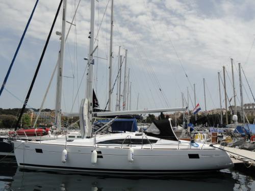 Sailboat Elan 444 Impression for charter in Sibenik