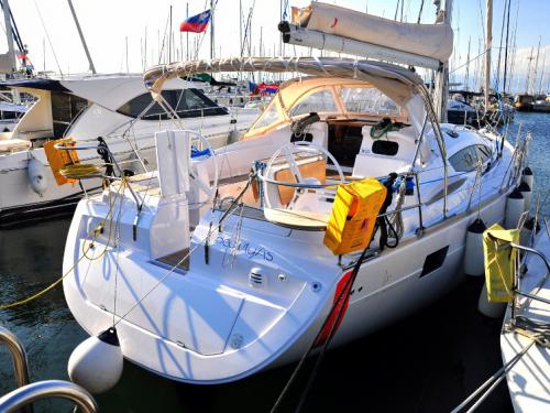 Sailing yacht Elan 444 Impression available for charter in Marina Izola