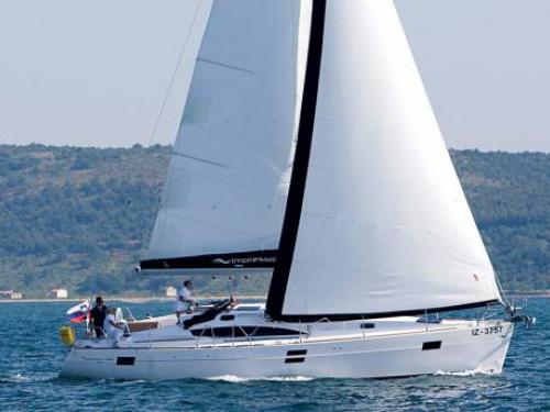 Yacht Elan 444 Impression for hire in Marina Dalmacija