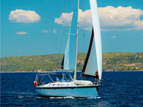 Sailing yacht Elan 45 for rent in Neos Marmaras