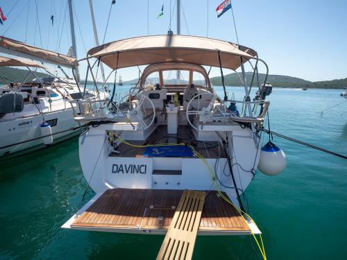 Yacht Elan 45 Impression for hire in Split