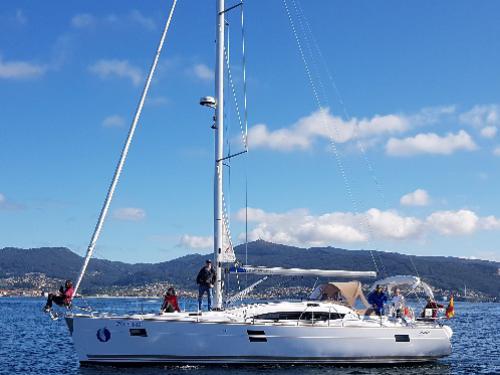 Segelboot Elan 45 Impression chartern in Vigo