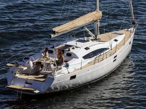 Sailing yacht Elan 45 Impression for rent in Trogir