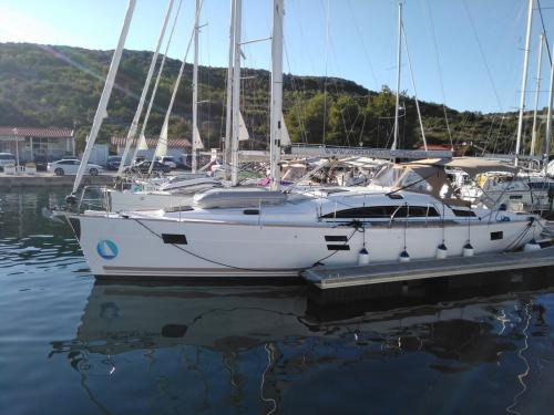 Segelboot Elan 45 Impression Yachtcharter in Marina Polesana