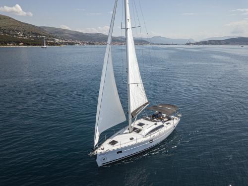 Segelboot Elan 45 Impression chartern in SCT Marina Trogir
