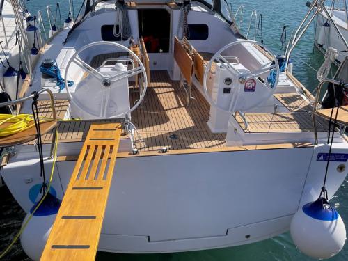 Yacht Elan 45 Impression Yachtcharter in Pula