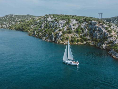 Segelyacht Elan 45 Impression Yachtcharter in Trogir