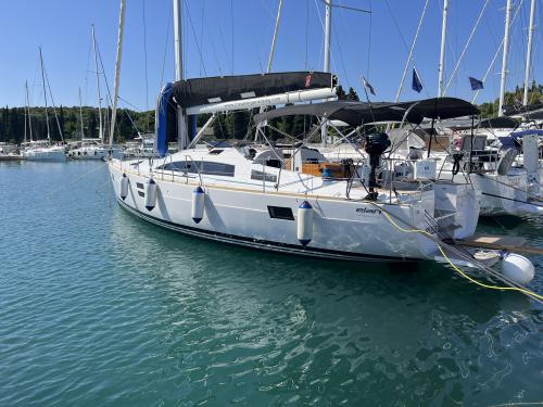 Segelyacht Elan 45 Impression chartern in Pula
