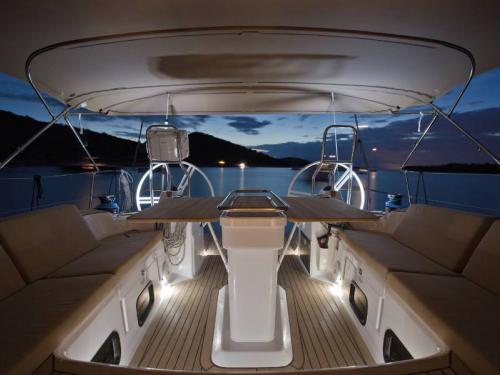Yacht Elan 50 Impression chartern in Marina Kastela