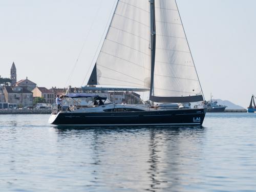 Segelyacht Elan 514 Impression Yachtcharter in Marina Kornati