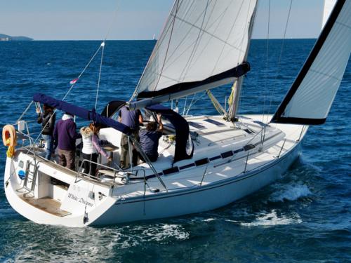 Yacht Eminence 40 for charter in Sukosan Bibinje