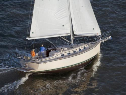 Yacht Estero - Sailboat Charter Red Hook