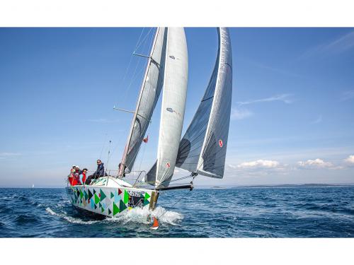 Segelyacht Evolution 10 Yachtcharter in Izola