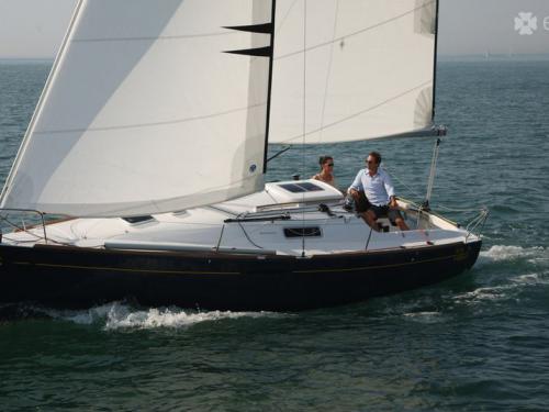 Segelyacht First 25 chartern in Arzon