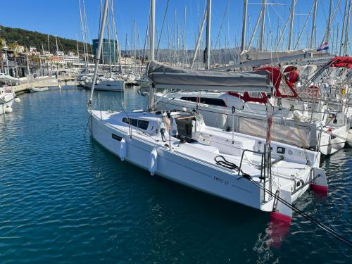 Segelboot First 27 chartern in Split