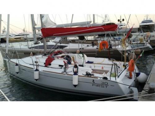 Sailing boat First 30 for charter in Messina