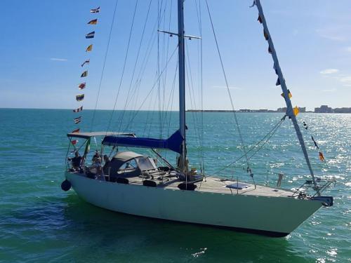 Sailing yacht Flush Dekk 44 for rent in Nettuno