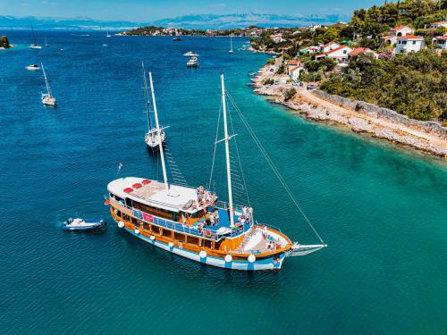Sailing boat Gulet available for charter in Rogoznica