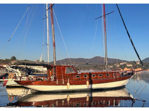 Sailing yacht Gulet for charter in Achillio