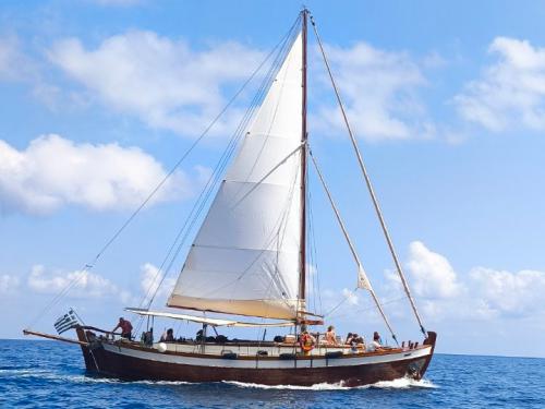 Segelyacht Gulet Yachtcharter in Skopelos Stadt