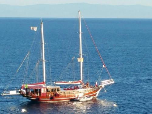 Yacht Gulet for charter in Lipari
