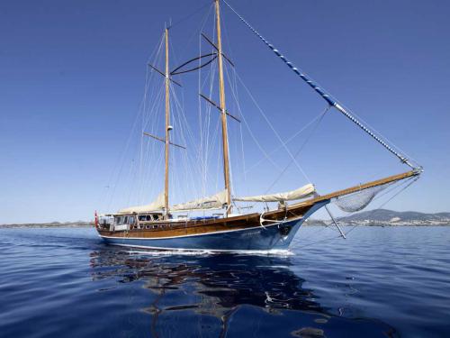 Yacht Gulet available for charter in Bodrum