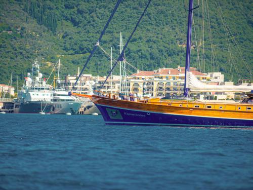 Segelboot Gulet chartern in Tivat
