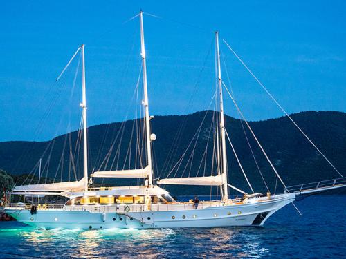 Segelyacht Gulet Yachtcharter in Netsel Marmaris Marina