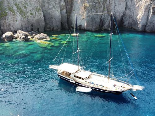 Sailing boat Gulet for rent in Milazzo
