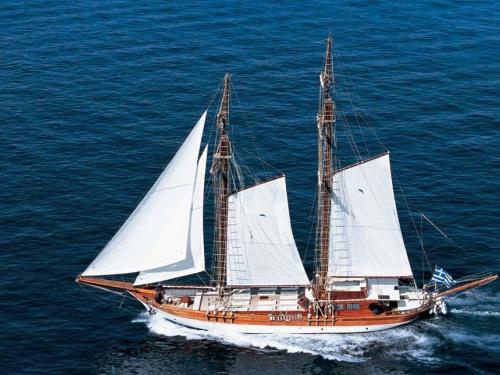 Sailboat Gulet for charter in Alimos Marina Kalamaki