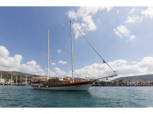 Yacht Gulet chartern in Kerkira