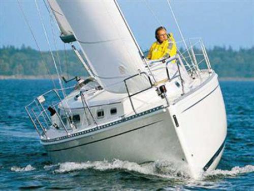 Yacht Hanse 311 available for charter in Marina Kroeslin