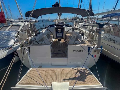 Segelyacht Hanse 348 chartern in Hafen von Hyeres