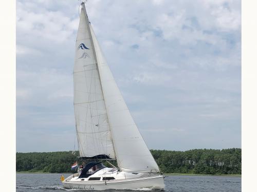 Yacht Hanse 355 for rent in Kortgene