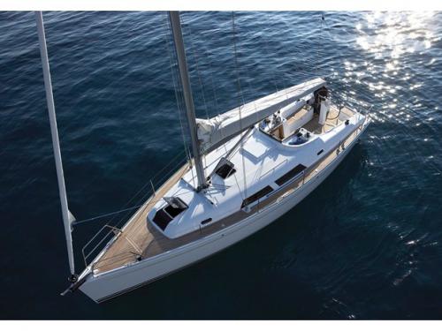 Yacht Hanse 375 for rent in Les Marines de Cogolin
