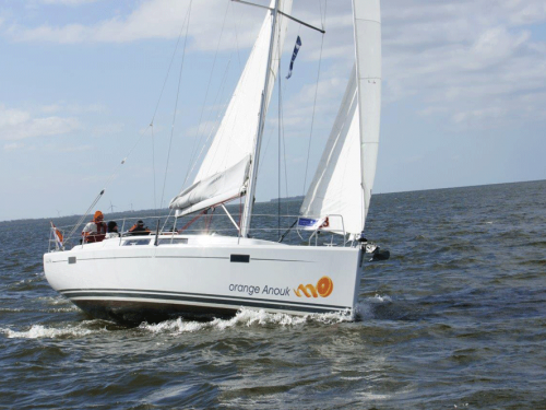 Yacht Hanse 385 for charter in Marina Jachtwerf Maronier
