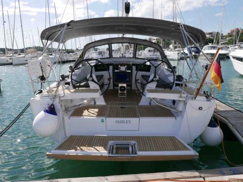 Sailing boat Hanse 388 available for charter in Sibenik