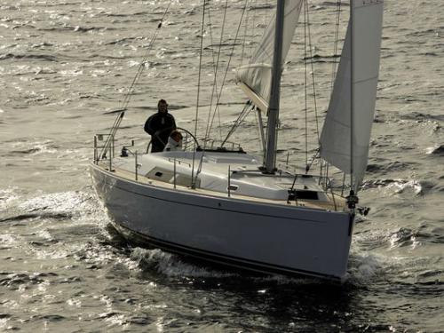 Sailing yacht Hanse 400 for hire in Preveza