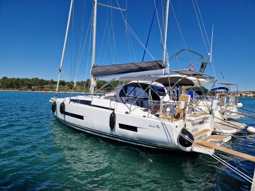 Yacht Hanse 410 chartern in Komolac Yacht Hanse 410 chartern in Komolac