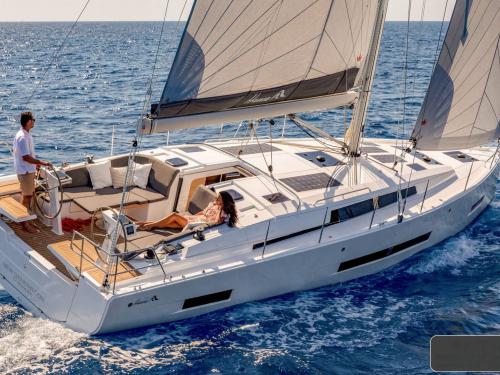 Sailing yacht Hanse 410 for charter in Pula