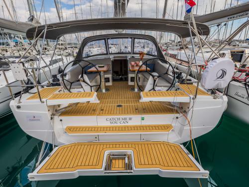 Sailing yacht Hanse 410 available for charter in Sibenik