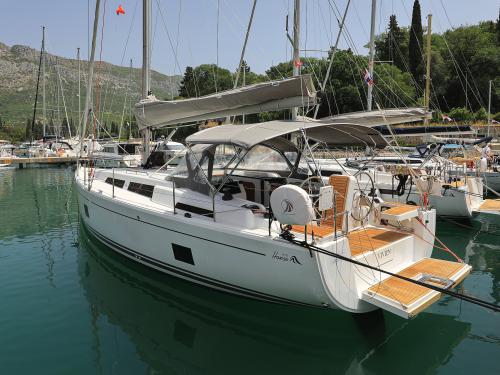 Yacht Hanse 418 Yachtcharter in ACI Marina Dubrovnik Yacht Hanse 418 Yachtcharter in ACI Marina Dubrovnik