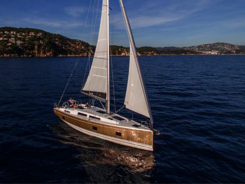 Segelyacht Hanse 418 chartern in Marina Kastela