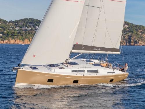 Sailing yacht Hanse 418 for rent in Olympic Marine