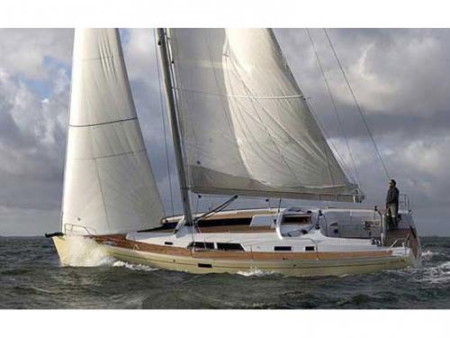 Sailboat Hanse 430 for rent in Castiglione della Pescaia