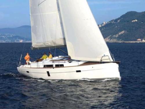 Sailing yacht Hanse 445 for rent in Portorosa